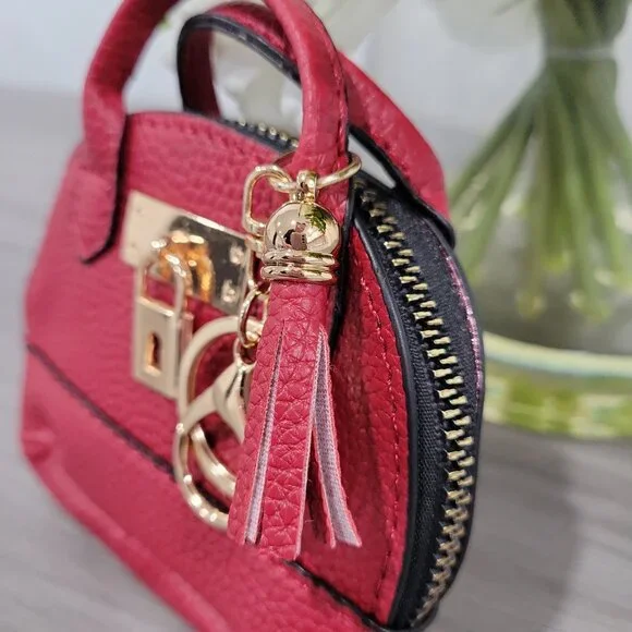 Cute Mini Faux Leather Coin Purse Bag Keychain for money/lipstick/earpods - Picture 8 of 9